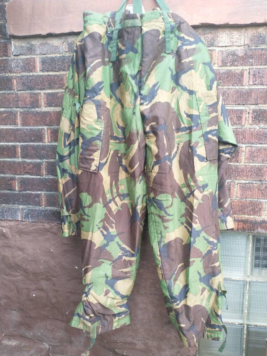 Vintage british camouflage chemical protective suit 1980s vintage condition hooded combat smock pullover size medium