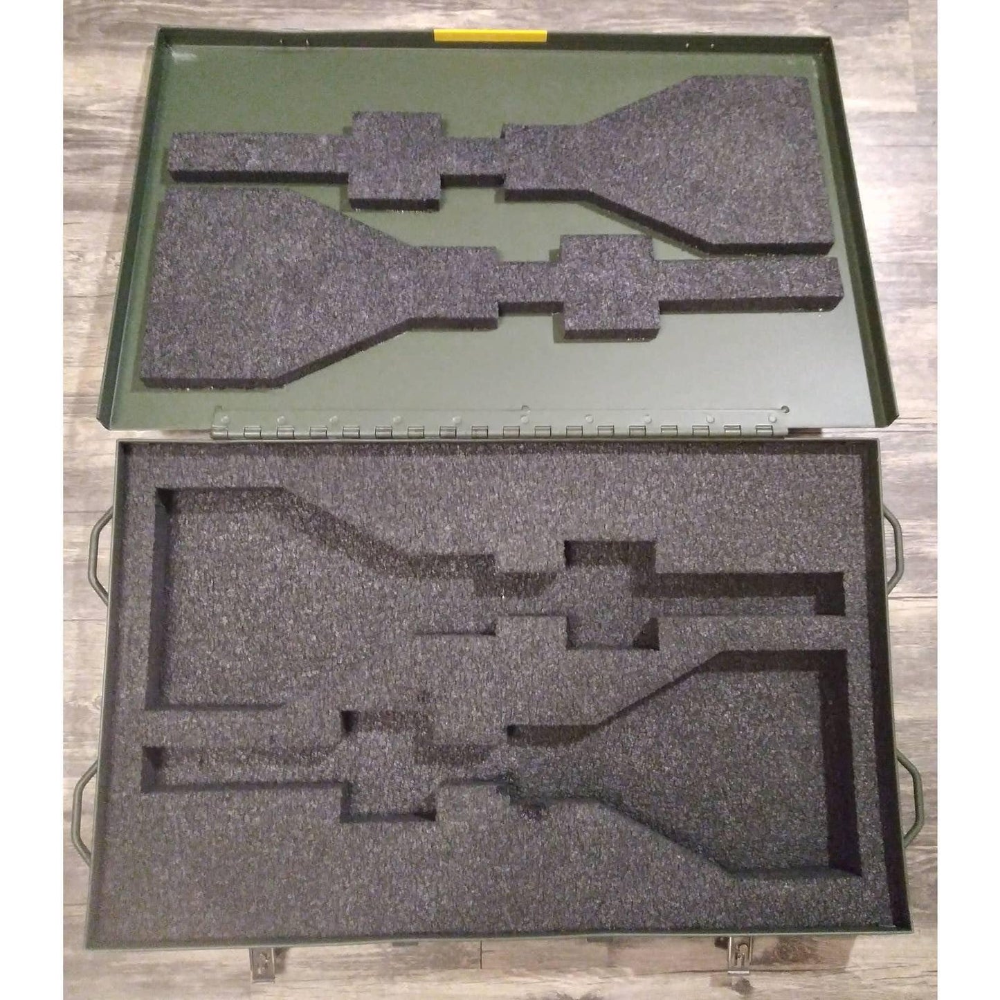 Military metal case heavy duty with padding | free us shipping! | u.s. army surplus padded box