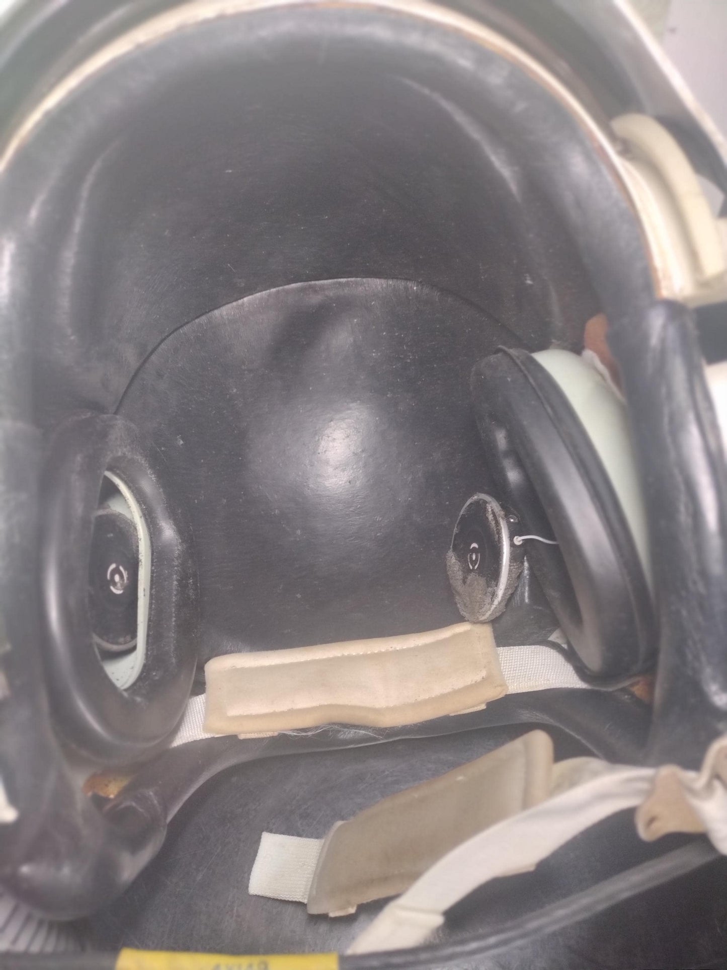 Genuine US Military Pilot Helmet With Oxygen Mask (HGU-26)