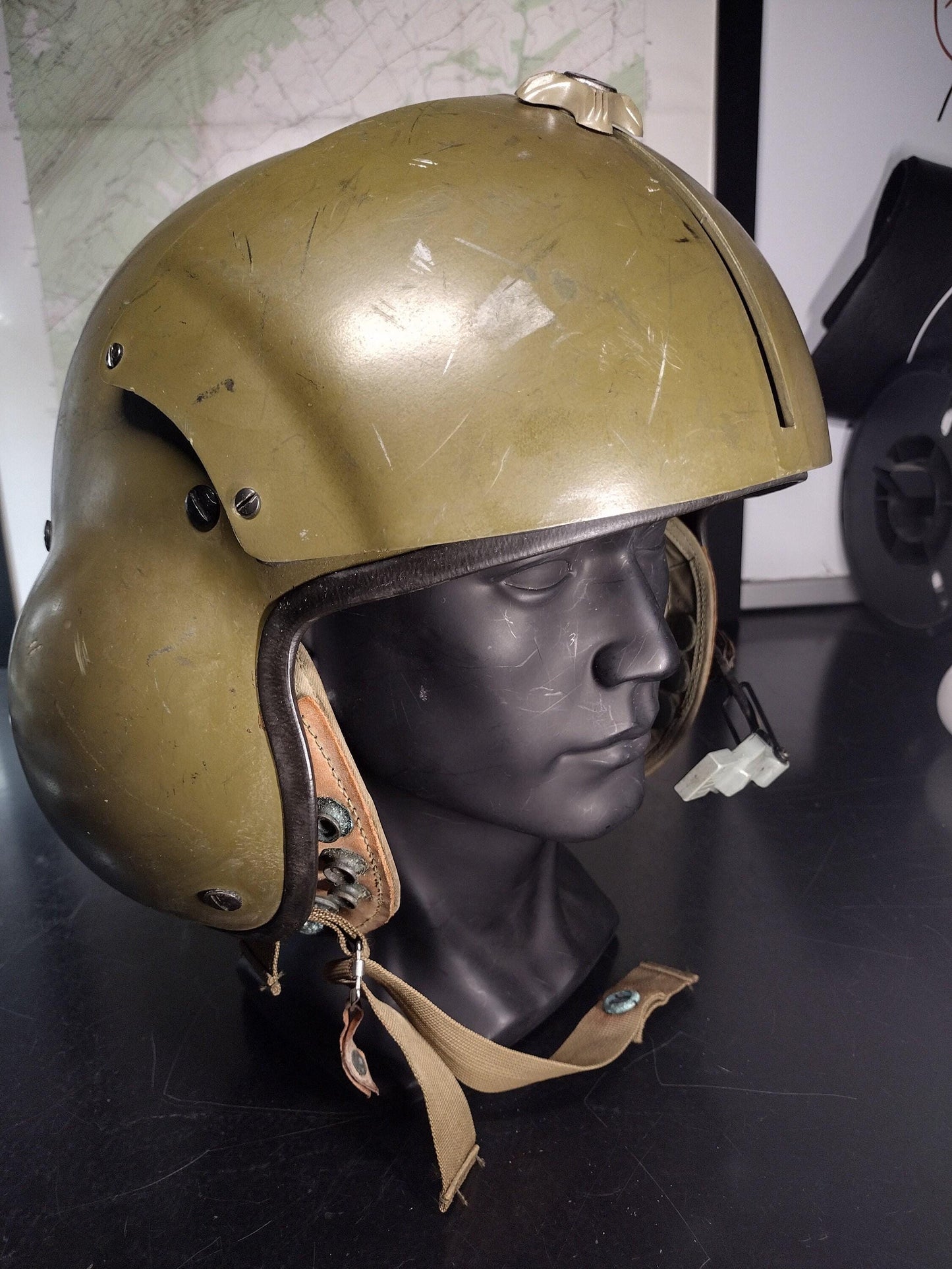 US Air Force Pilot Helmet w/ Visor & Microphone! (Size: X-Large Gentex) | FREE US Shipping!