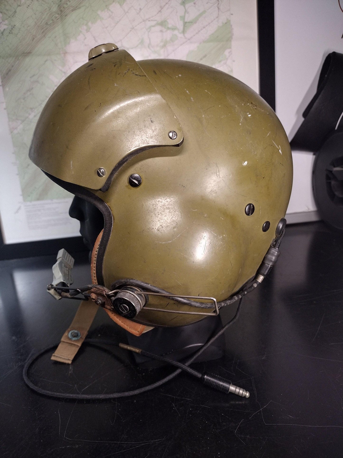 US Air Force Pilot Helmet w/ Visor & Microphone! (Size: X-Large Gentex) | FREE US Shipping!