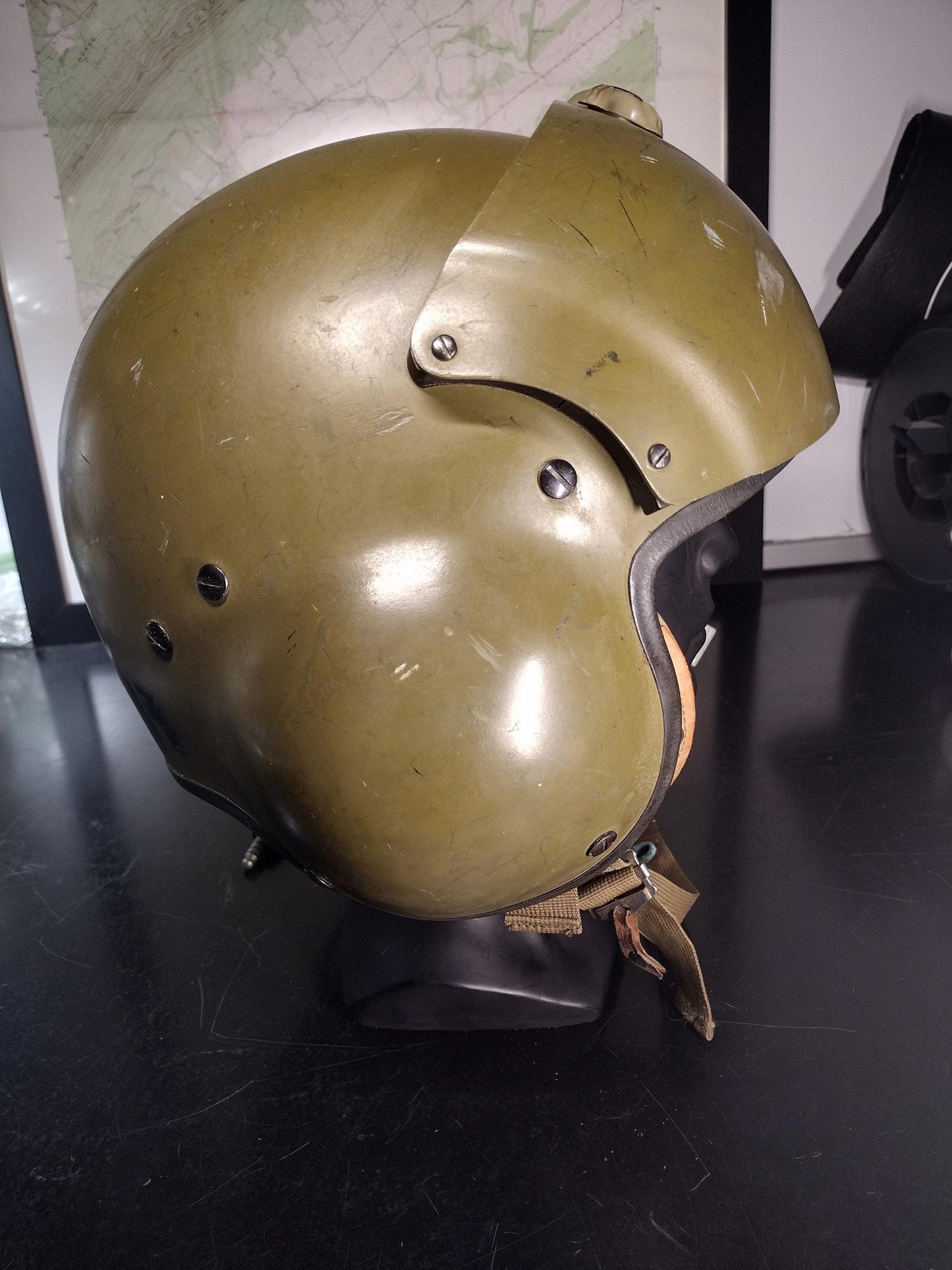 US Air Force Pilot Helmet w/ Visor & Microphone! (Size: X-Large Gentex) | FREE US Shipping!