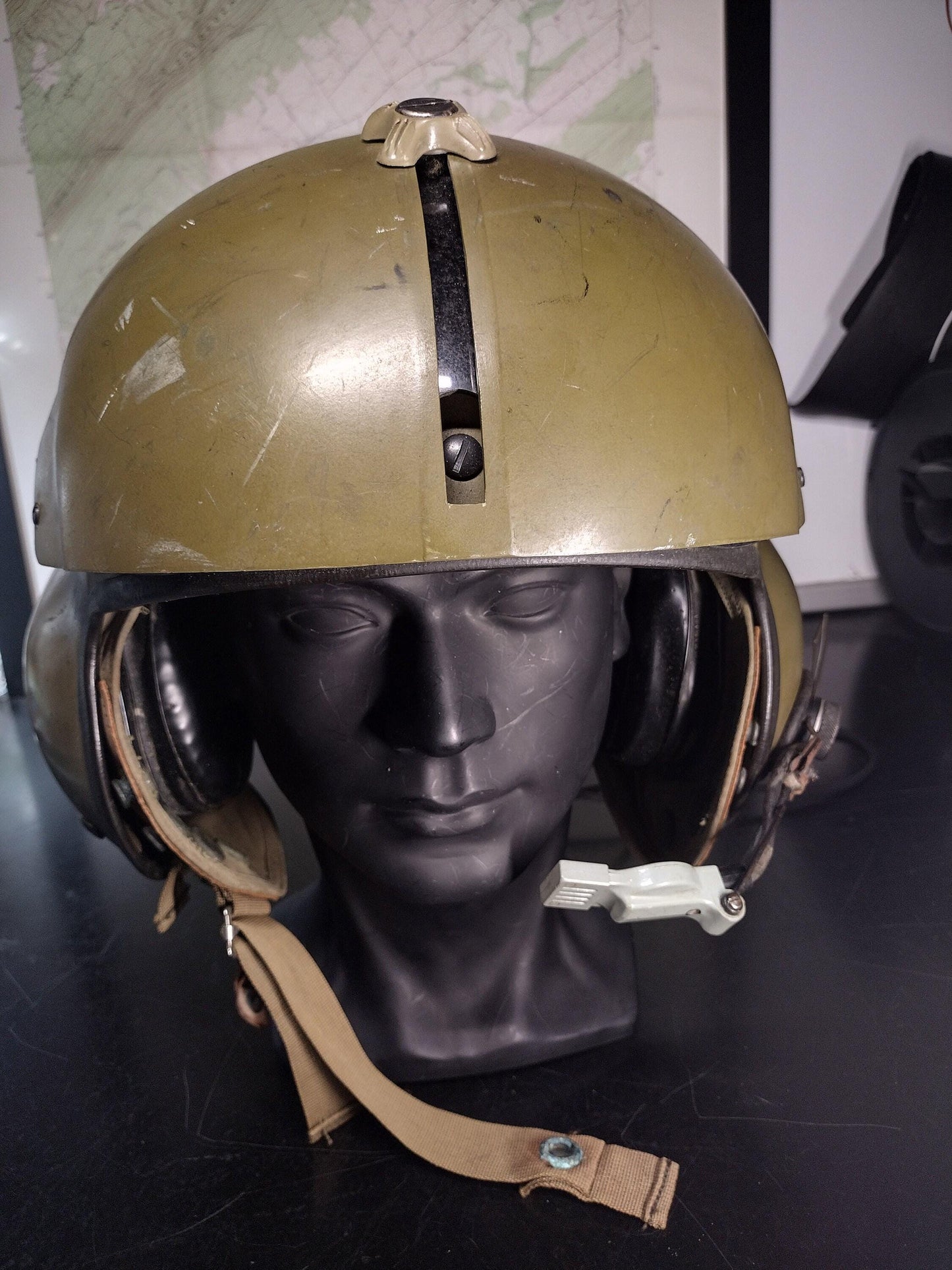 US Air Force Pilot Helmet w/ Visor & Microphone! (Size: X-Large Gentex) | FREE US Shipping!