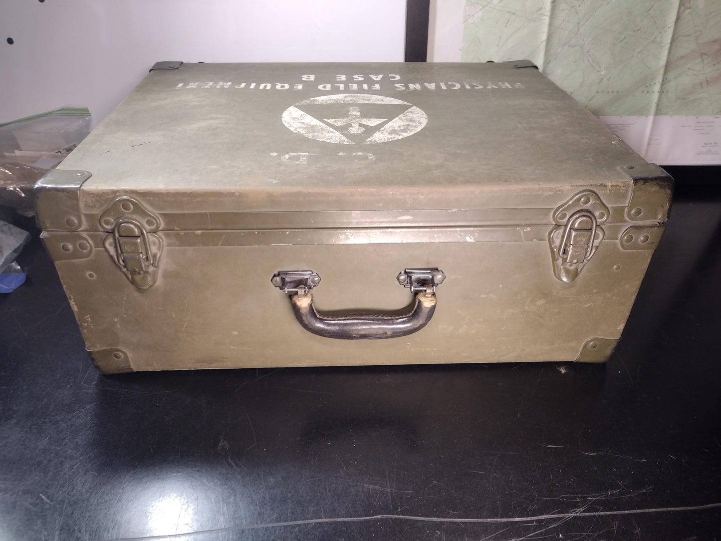 Vintage WW2 US Army Physicians/Surgeons Field Equipment Case